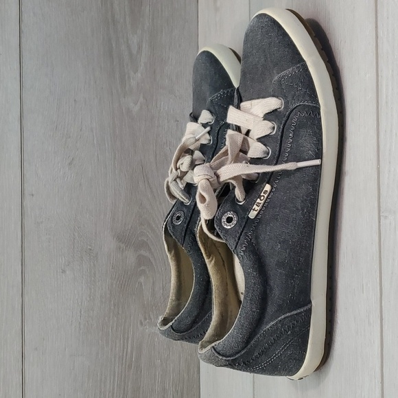 Taos Womens Star Canvas Sneakers shoes sz 8 - Picture 3 of 12